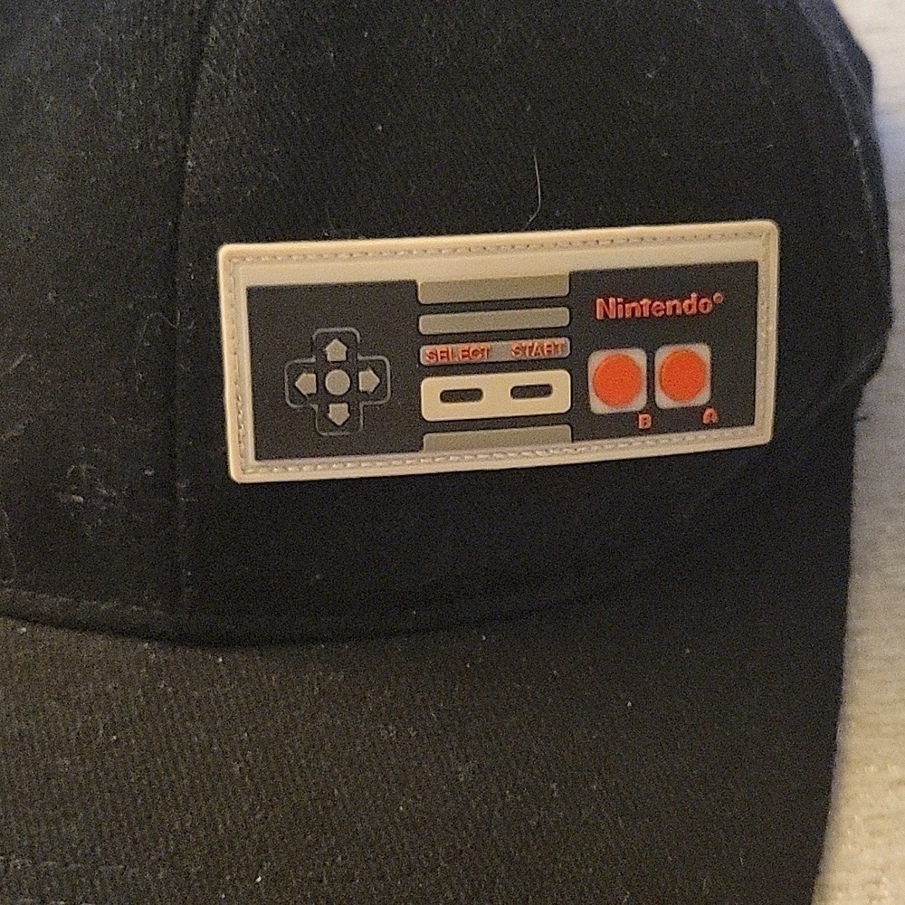 NINTENDO black cotton hat cap. Features a NES controller. Size S/M. - Picture 3 of 5